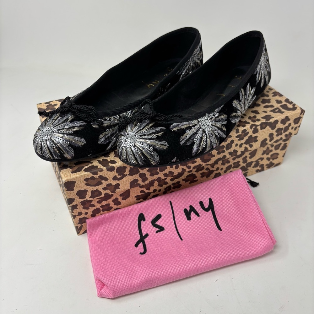 French Sole New York FS/NY Black & Silver Velin Embroidered Floral Flats 7.5